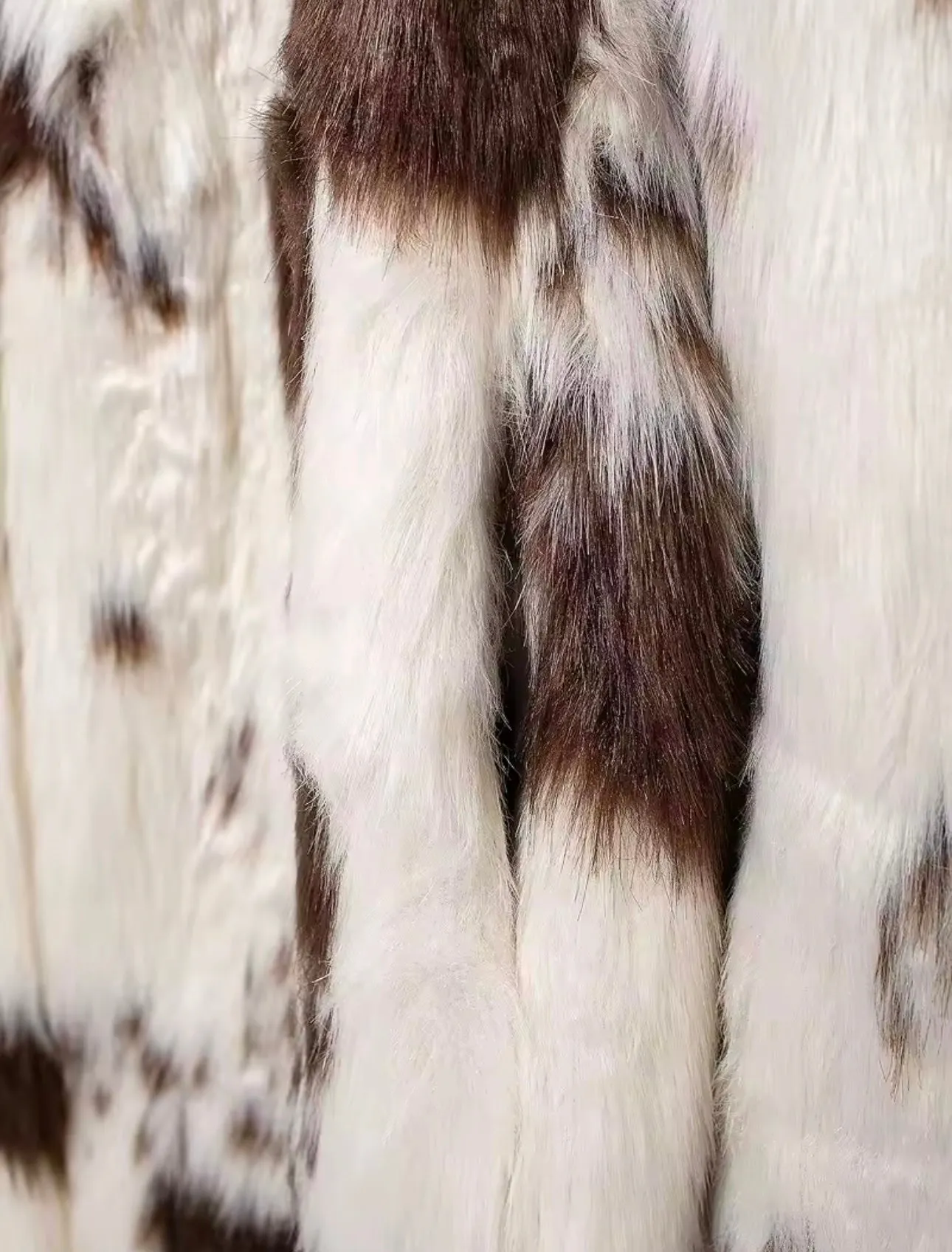Cozy Cowyy langer weißer Kuhfell Mantel