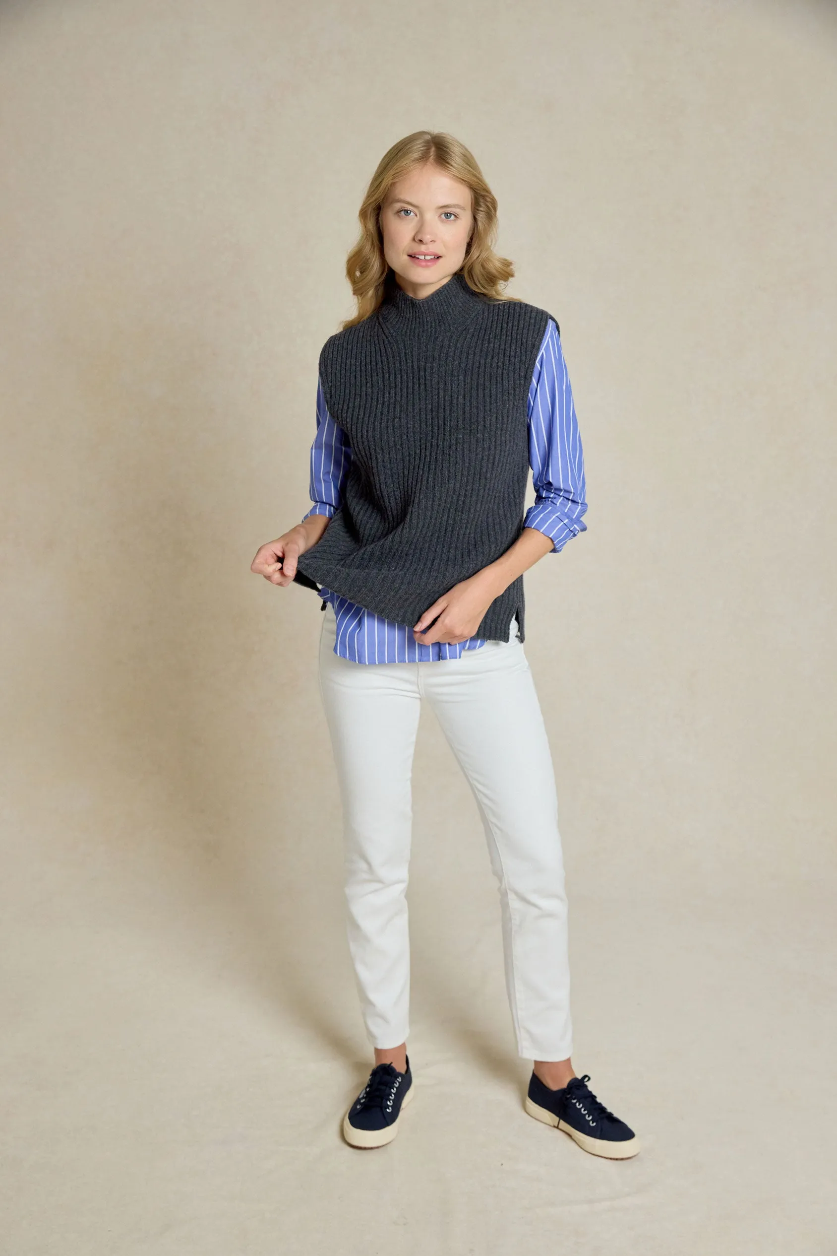 Wychall Charcoal Ribbed Vest